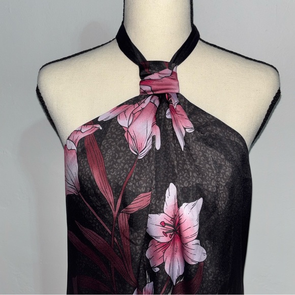 White House Black Market Black and Pink Floral Halter Top - Picture 2 of 6